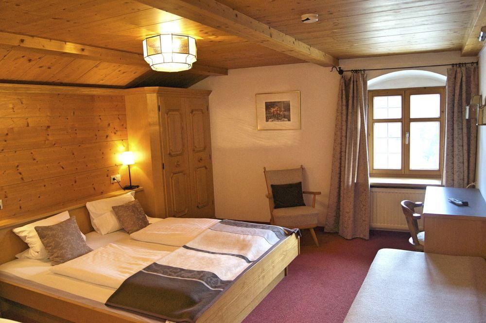 Gasthof Zum Schupfen Hotel Инсбрук Екстериор снимка