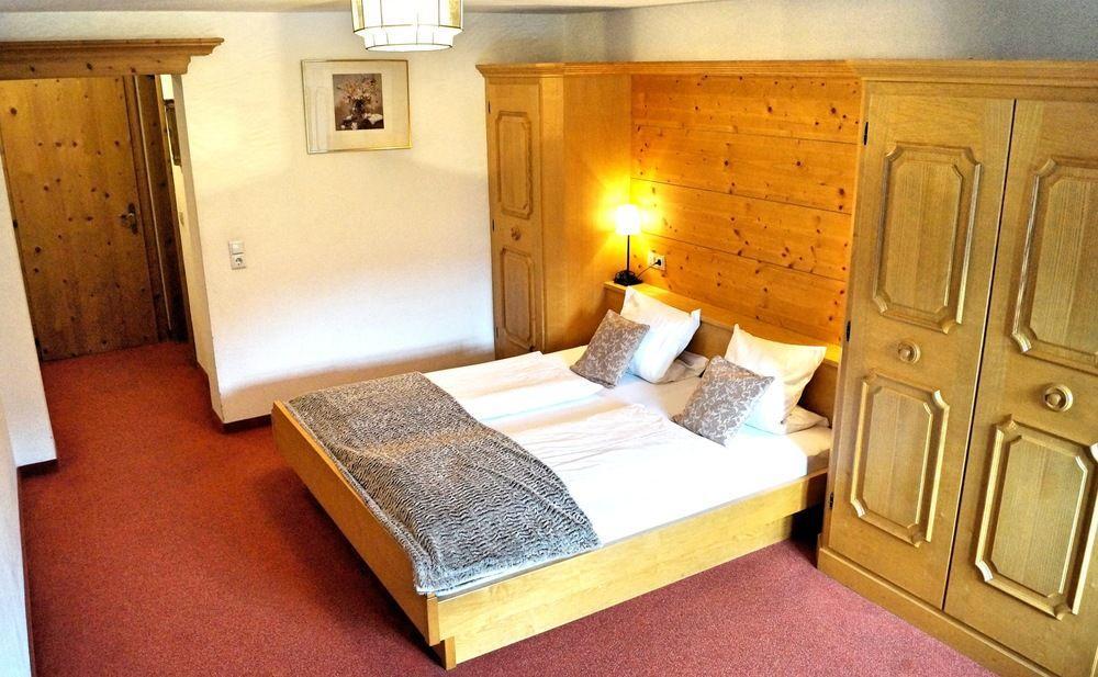 Gasthof Zum Schupfen Hotel Инсбрук Екстериор снимка