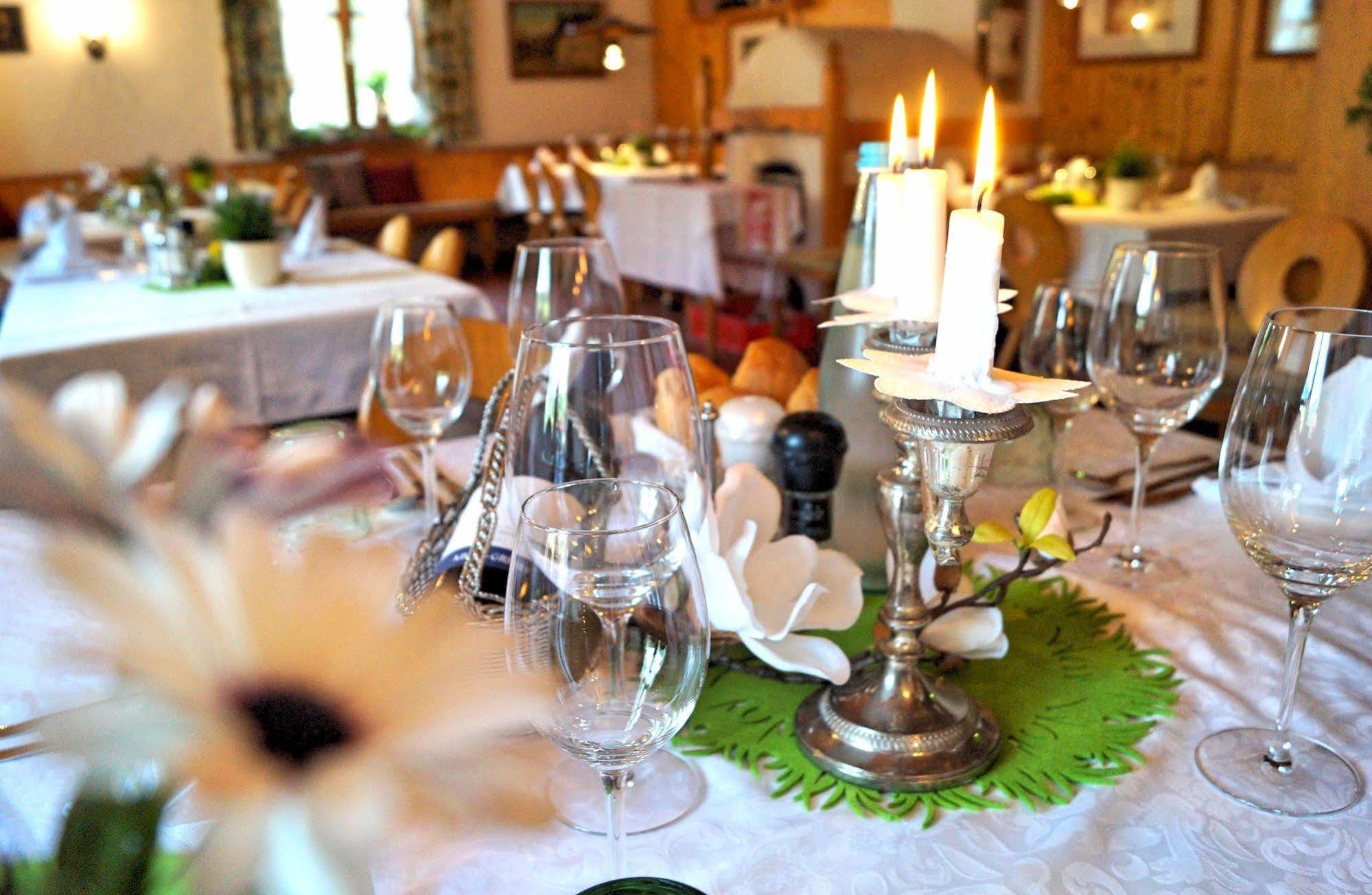 Gasthof Zum Schupfen Hotel Инсбрук Екстериор снимка