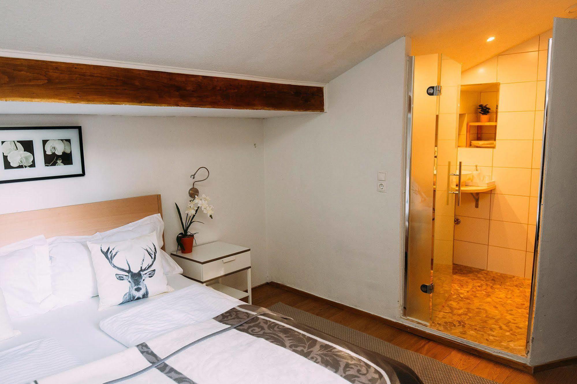 Gasthof Zum Schupfen Hotel Инсбрук Екстериор снимка