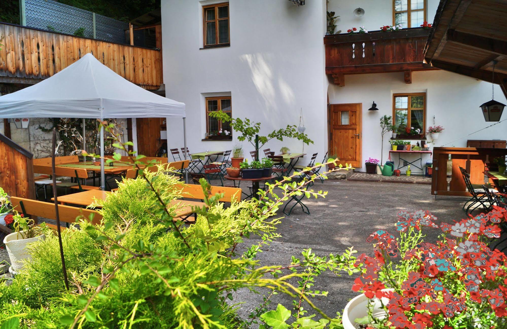 Gasthof Zum Schupfen Hotel Инсбрук Екстериор снимка